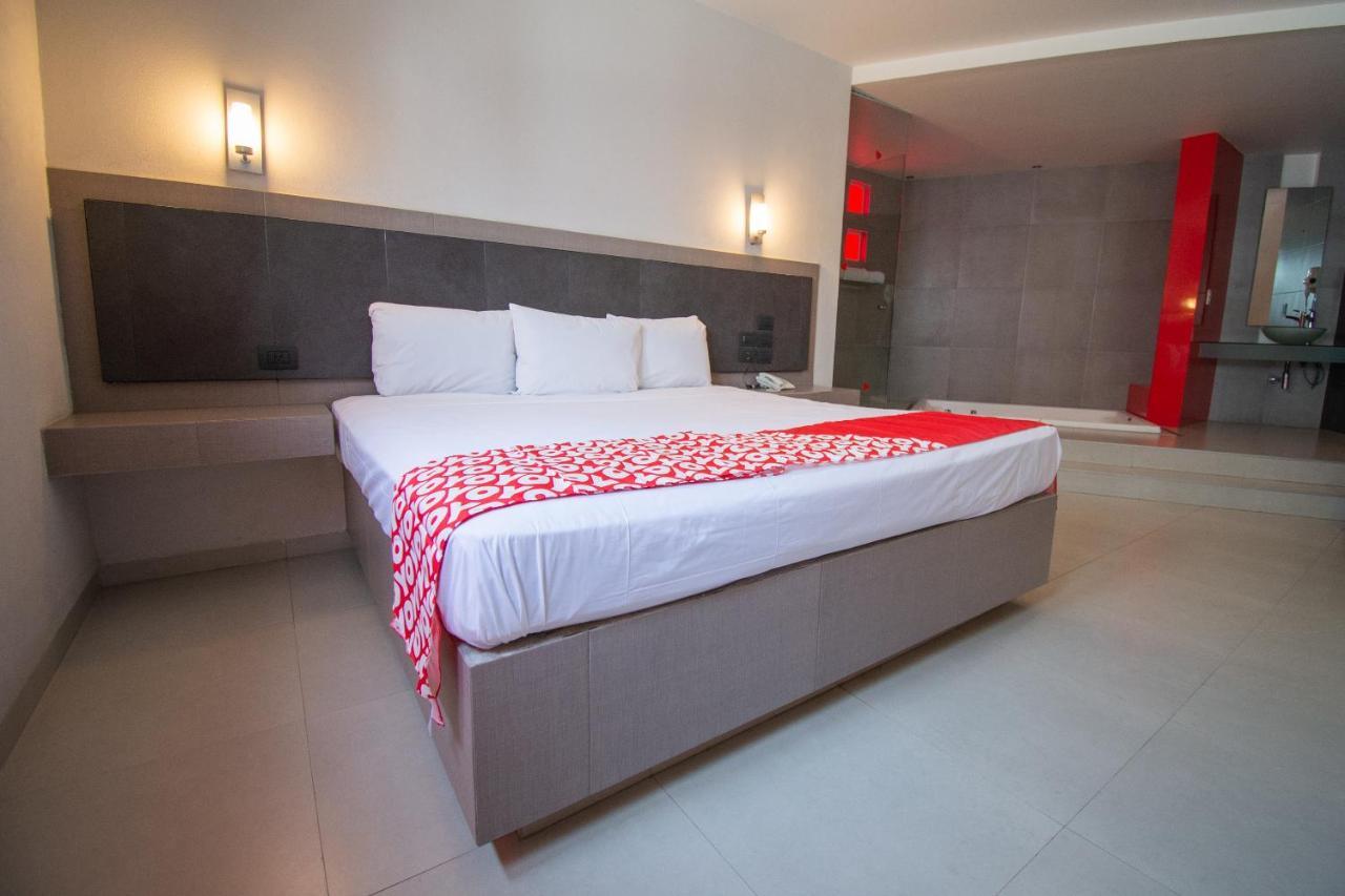Auto Hotel Hacienda Arriba León Eksteriør billede